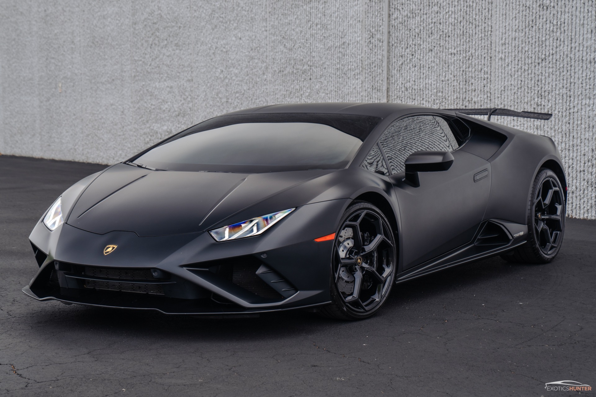 Used 2021 Lamborghini Huracan EVO in Nero Nemesis Matte + Carbon